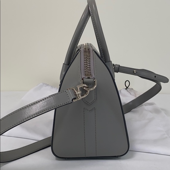 Givenchy mini Antigona in smooth grey leather - Picture 11 of 11